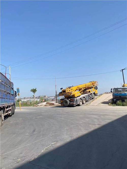 焦作市25吨吊车的租赁价格大概是多少？