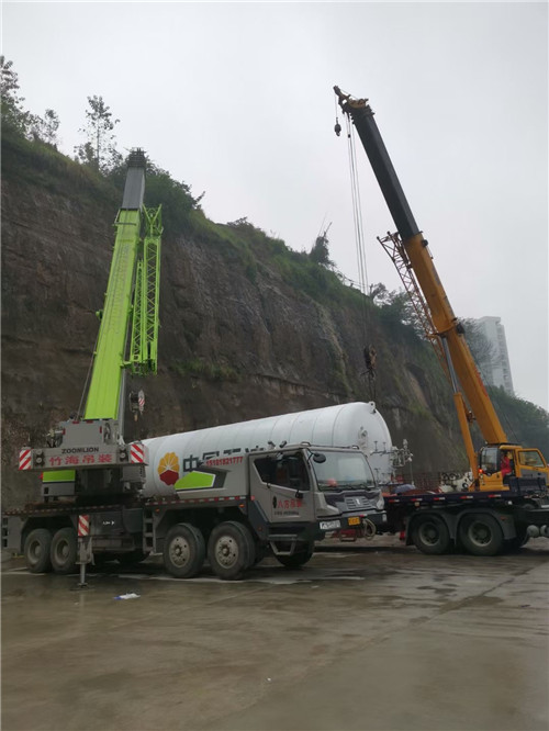 焦作市“不怕风雨冻”—— 吊车的 “恶劣环境适应” 技术